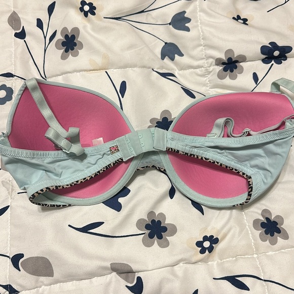 Pink - Bra - Picture 3 of 5